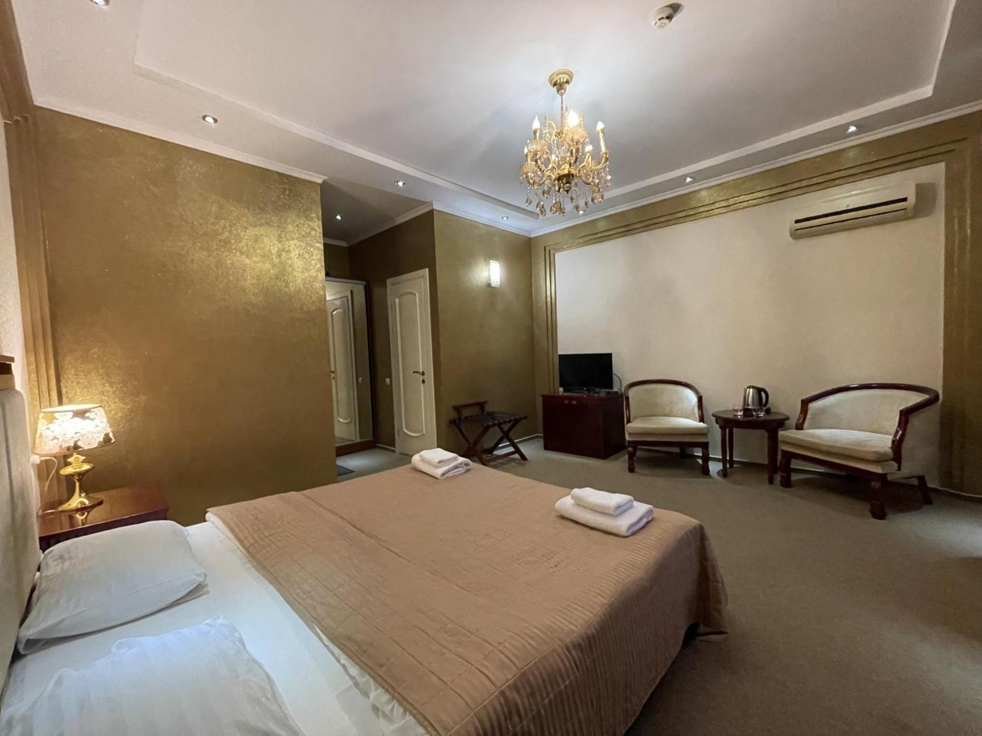 Київські Ночі Hotel Buitenkant foto