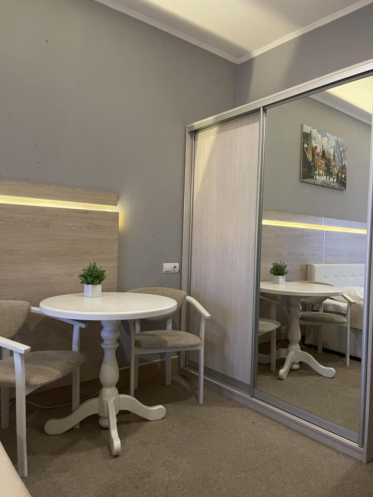 Київські Ночі Hotel Buitenkant foto